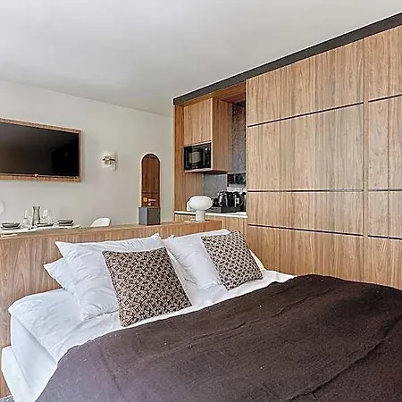 Magnificent And New Louvre - Palais Royal Hotel 2*